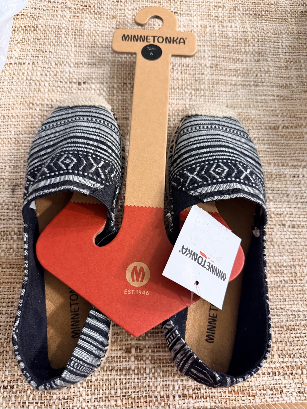 NWT! Minnetonka Pam Espadrille Black Stripe size 6